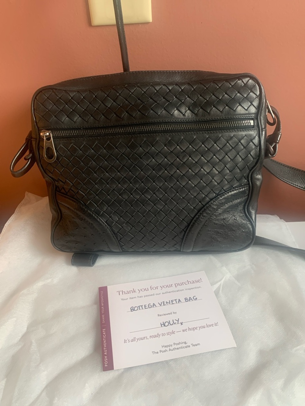 Bottega  Veneta Black Intrecciato Leather Messenger Crossbody